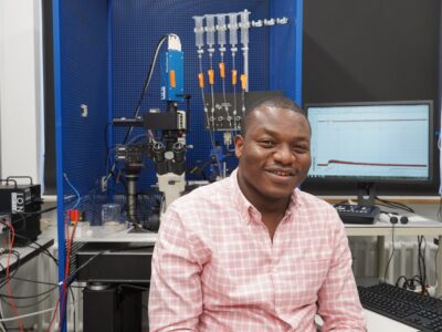 Funsho Fakuade receives Dissertation Prize