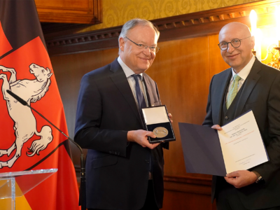 Stefan Hell mit Niedersächsischer Landesmedaille geehrt